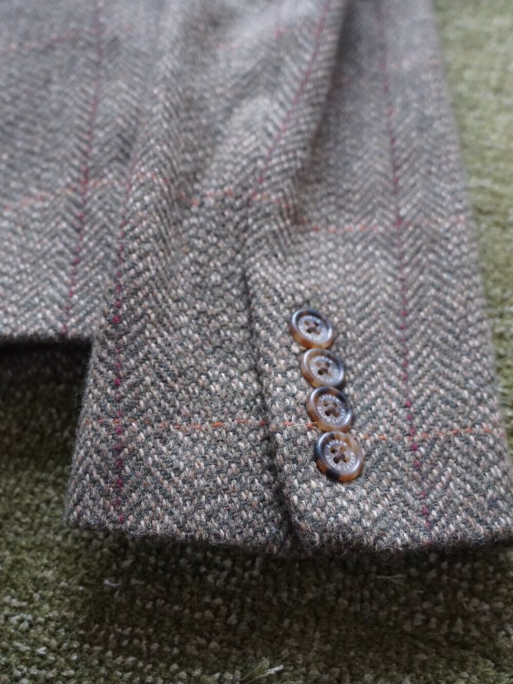 Lauren Ralph Lauren brown plaid wool blazer. 70% wool size 6 - Picture 5 of 8